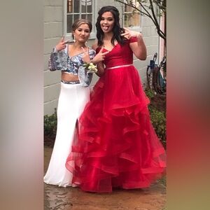 RedTemptations Size 8 gown.  Worn one time absolutely beautiful!   IT Flows